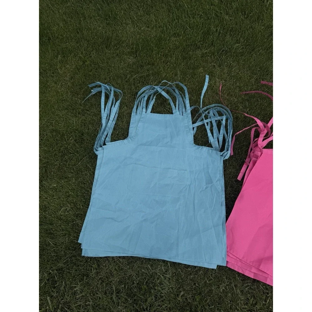 13‎ Aprons Set – 7 Blue & 6 Pink Kitchen/Craft Aprons with Front Pocket